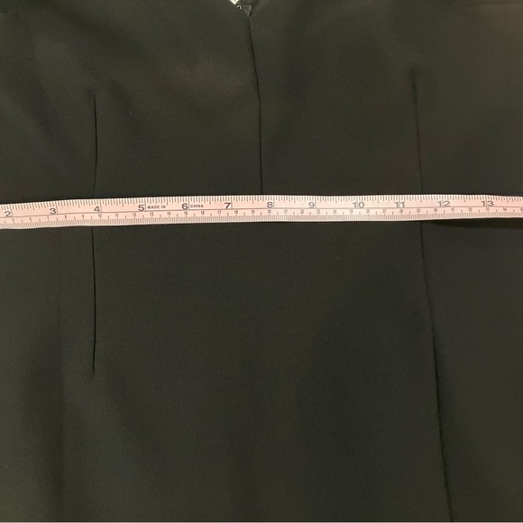 Abercrombie black plunge V-neck with front leg slit opening Medium - Picture 9 of 10